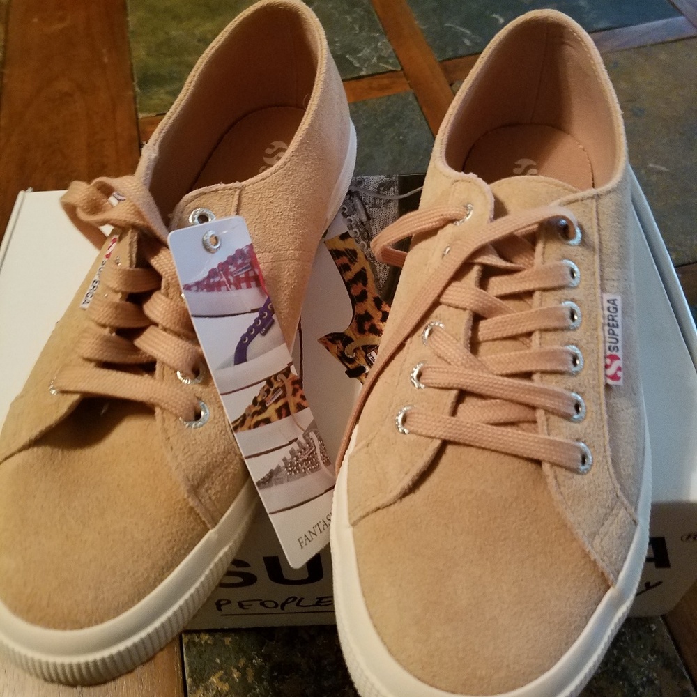 Superga 9 1/2 women's Tan suede athletic shoe.